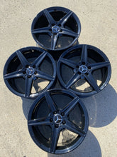 Load image into Gallery viewer, SET OF 4 MERCEDES BLACK C300 C400 2015-2018 18"FACTORY OEM STAGGERED WHEELS RIMS