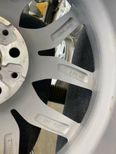 Load image into Gallery viewer, BMW X5/X6 NEW OEM FACTORY GENUINE STYLE 734 19" WHEEL & CENTER CAP SET NEW STOCK