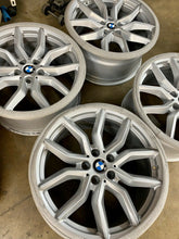 Load image into Gallery viewer, BMW X5/X6 NEW OEM FACTORY GENUINE STYLE 734 19" WHEEL & CENTER CAP SET NEW STOCK