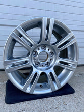 Load image into Gallery viewer, 2006-2013 BMW 323i 325i 328i 330i 335i Rear M Sport Alloy Wheel Rim 17x8.5 OEM