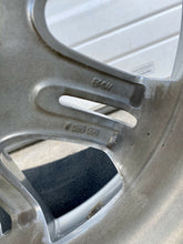 Load image into Gallery viewer, 2006-2013 BMW 323i 325i 328i 330i 335i Rear M Sport Alloy Wheel Rim 17x8.5 OEM