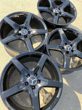 Load image into Gallery viewer, Factory Mercedes Benz SL550 Wheels Genuine OEM AMG Black SL400 19” Set 4 SL
