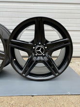 Load image into Gallery viewer, MERCEDES CLS550 AMG OEM Factory 18&quot; Wheels Gloss Black 2008-2011 85004 NEW RARE
